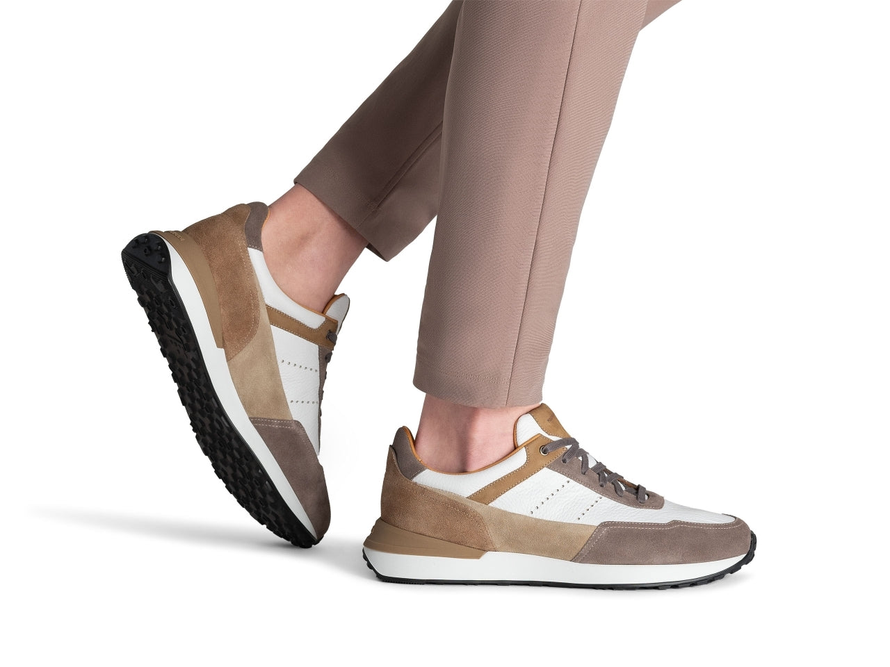 Magnanni - Bravo V - Taupe Suede & White