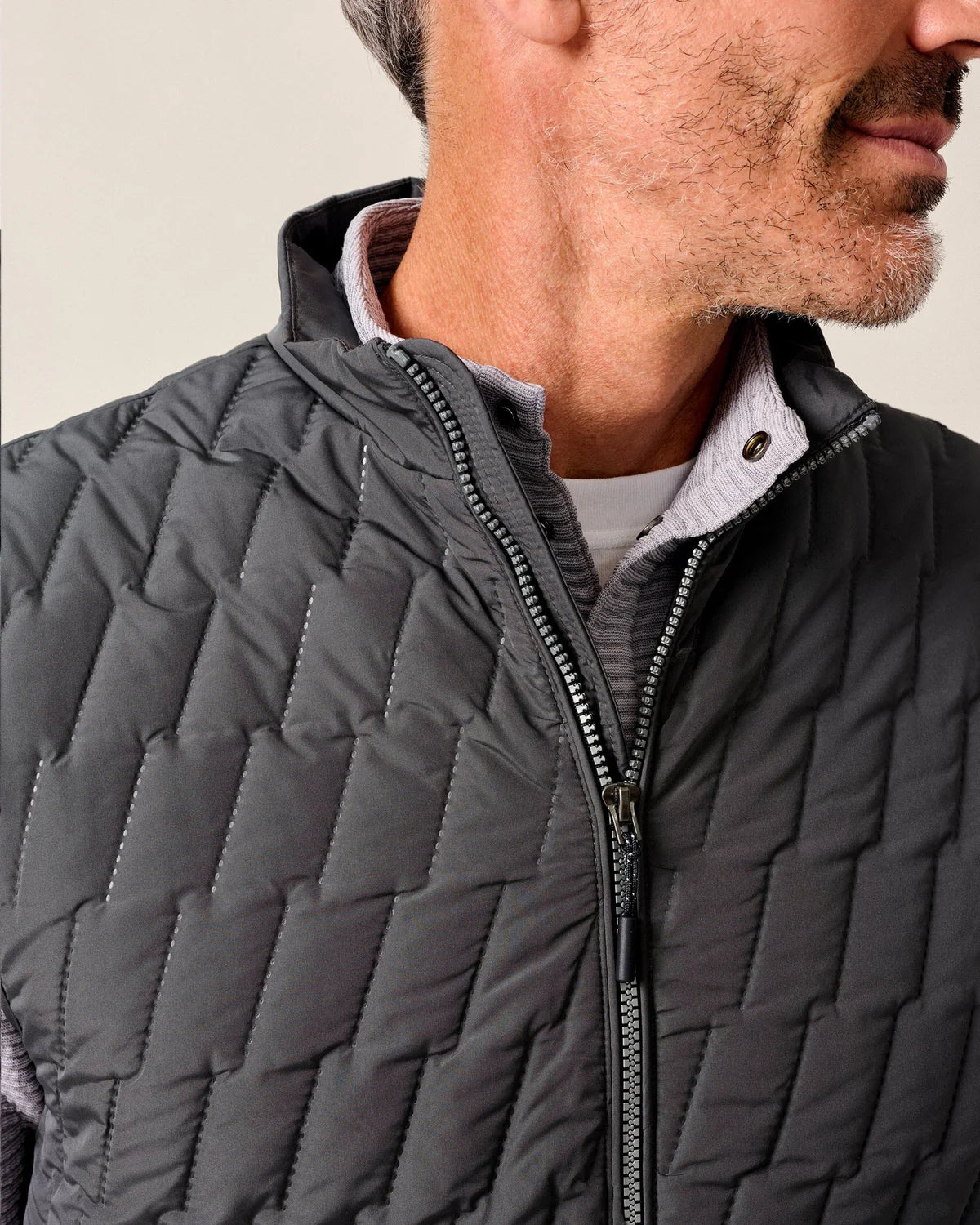 Johnnie O - Belfry Quilted Puffer Vest - Dark Grey