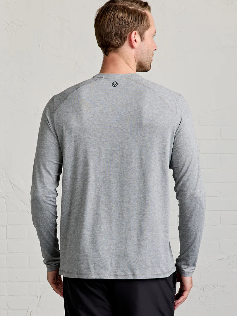 Tasc - Carrollton Long Sleeve Fitness T-Shirt - Heather Grey