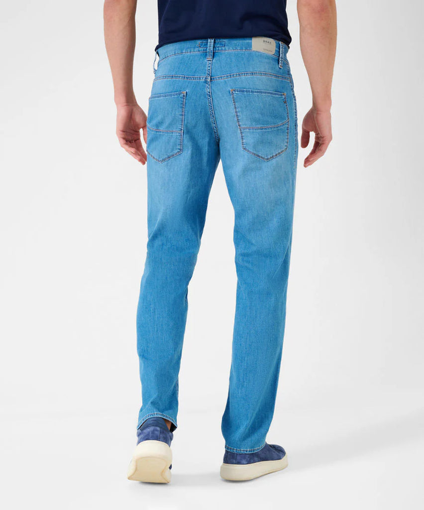 BRAX Heren Style Cadiz Ultralight Denim Stretch Five-Pocket Jeans, blauw (regular blue used), 34W / 34L BRAX Heren Style Cadiz Ultralight Denim Stretch Five-Pocket Jeans, blauw (regular blue used), 34W / 34L