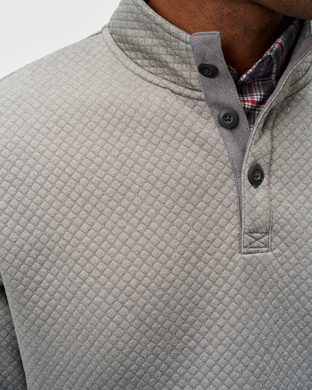 Johnnie O - Rockwells Diamond-Quilted Henley Pullover - Smoke